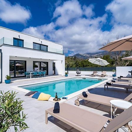 Villa Invigo - Brand New Private Pool Villa Mlini Dış mekan fotoğraf